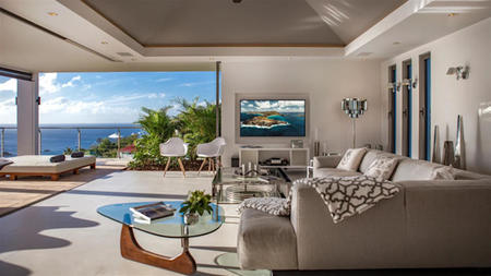 Top 2025 Luxury Villa Rental Trends